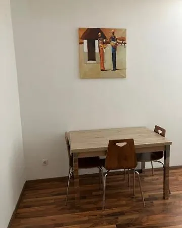 Vermietung Moskovic Appartamento *