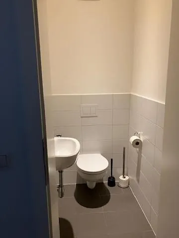 Vermietung Moskovic شقة *